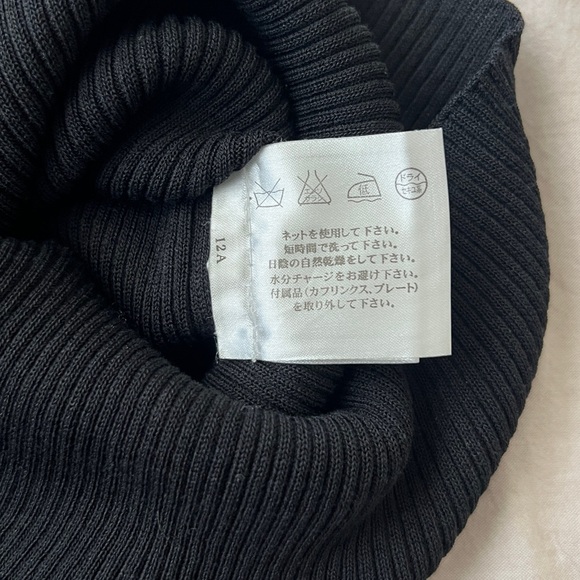 Auth Chanel Classic CC Logo Black Knit Tank Top - Size 42 - Picture 8 of 13